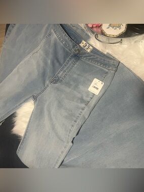 Free people float on flares